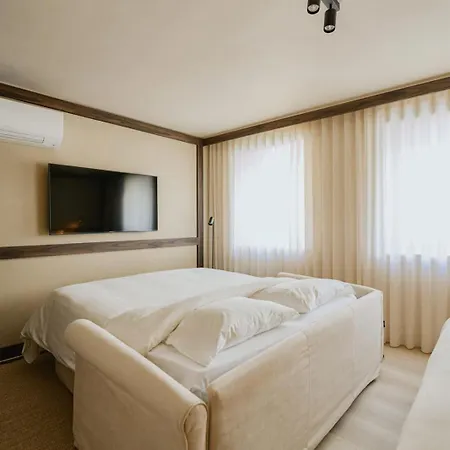 Suite With Sofa Bed Gent