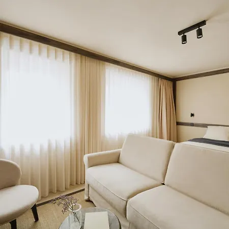 Suite With Sofa Bed * Gent